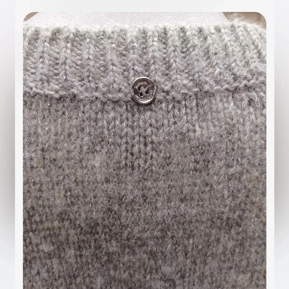 Michael Kors Wool Blend Grey Shimmery Poncho  Size Large - Picture 12 of 12